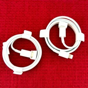 NWOT IPhone Lightning Chargers 2pk